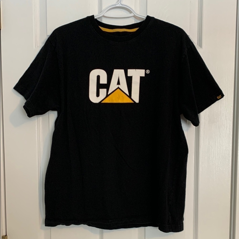 CAT®️ Black T-shirt Men’s size large 100% Soft Cotton Caterpillar Brand Vintage